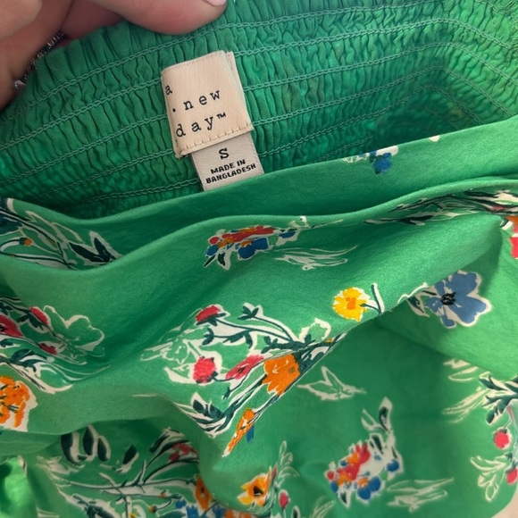 A new day puff sleeve cutout dress, size small - Picture 3 of 5